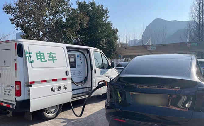 荷塘区汽车搭电