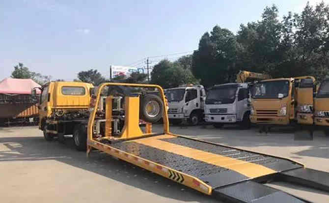 荷塘区汽车中途维修案例